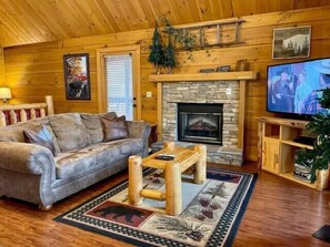 House, 1 King Bed with Sofa bed, Patio, Garden View (Cuddle Up) | Living area