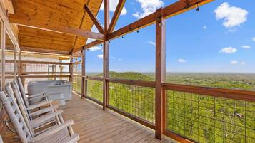 Hus, flere senger, spabadekar, fjellutsikt (Dolly Valley View) | Utendørs boblebad