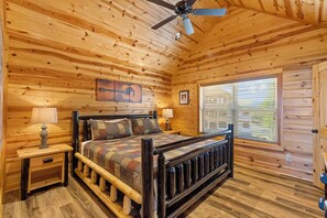Room, Multiple Beds, Hot Tub, Mountain View (Dolly Valley View)