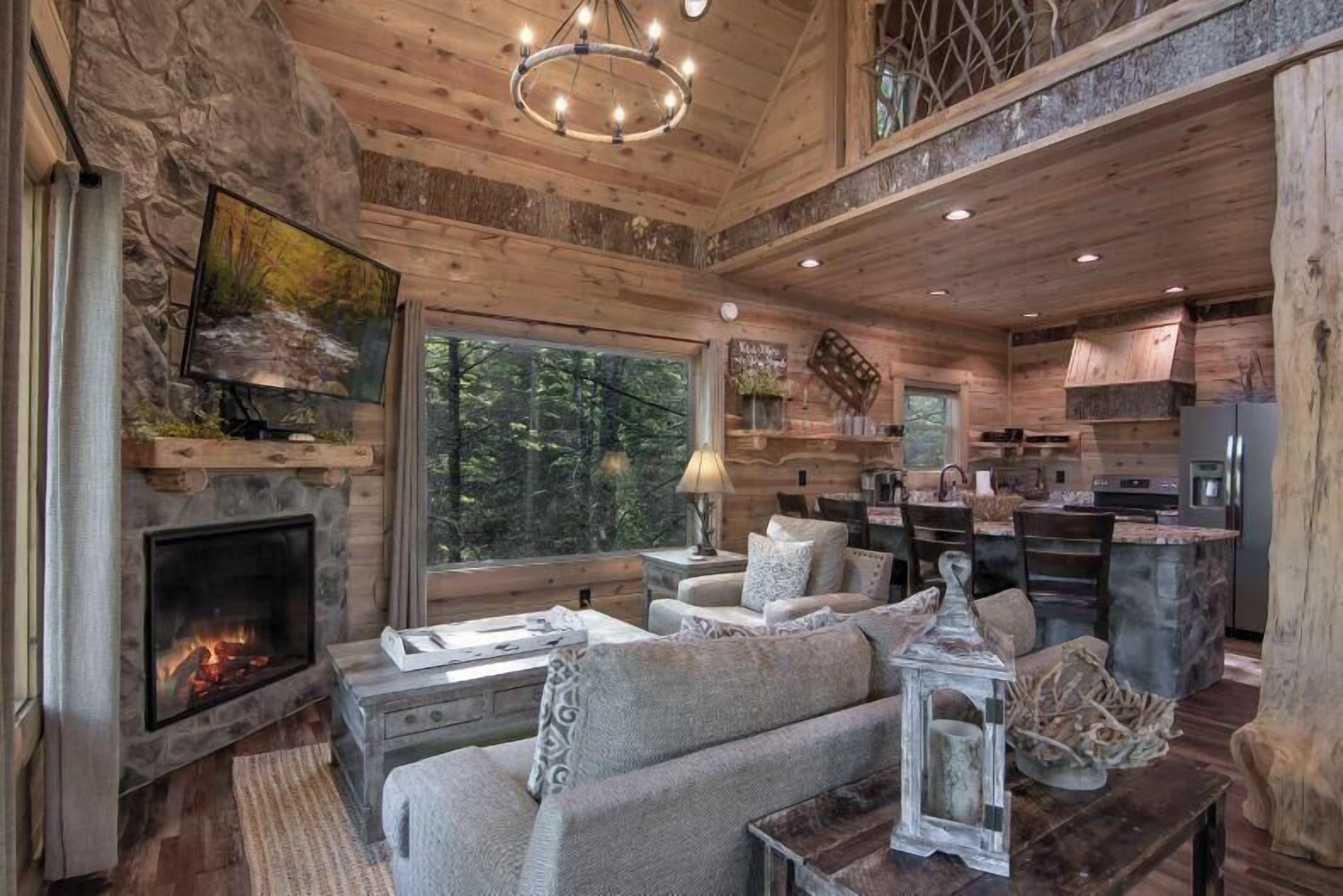 House, Multiple Beds, Balcony, Garden View (Out on a Limb TREEHOUSE) | Living area