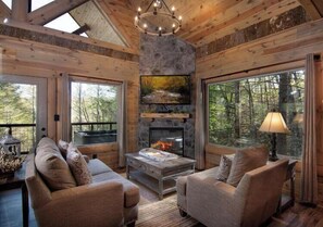 House, Multiple Beds, Balcony, Garden View (Out on a Limb TREEHOUSE) | Living area