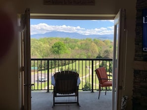 Condo, Multiple Beds, Balcony, Mountain View (Mountain View Condo 3702) | Interior