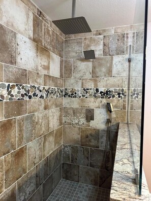 Condo, Multiple Beds, Balcony, Mountain View (Mountain View Condo 3702) | Bathroom | Towels