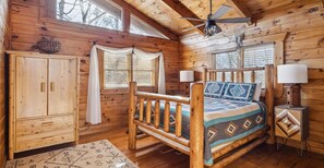 House, Multiple Beds, Hot Tub, Garden View (Marigold's Mountain Memories) - Marigold's Mountain Memories (Gatlinburg)