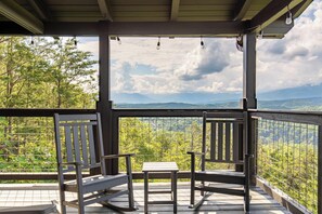 House, Multiple Beds, Hot Tub, Mountain View (Serenity Now) | Property grounds - Serenity Now (Sevierville)