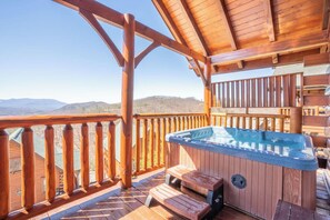 House, Multiple Beds, Hot Tub, Mountain View (Top of the World) | Outdoor spa tub - Top of the World (Sevierville)