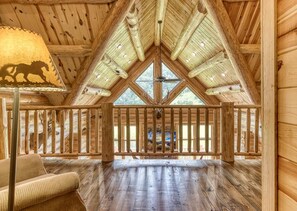 Interior - Smoky Mountain Ranch (Sevierville)