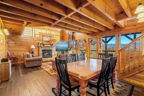 Room, Multiple Beds, Pool Access, Mountain View (Eagles View Lodge) | Dining - Eagles View Lodge (Sevierville)
