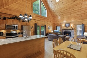 House, Multiple Beds, Hot Tub, Garden View (Three Bears) | Interior - Three Bears (Sevierville)