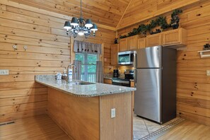 House, Multiple Beds, Hot Tub, Garden View (Three Bears) | Private kitchen - Three Bears (Sevierville)