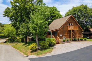 Exterior - Three Bears (Sevierville)