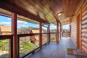 Hus - flere senge - boblebad - bjergudsigt (Heavenly Hideaway) | Udsigt fra værelset