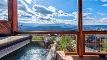 House, Multiple Beds, Hot Tub, Mountain View (Heavenly Hideaway) | Outdoor spa tub
