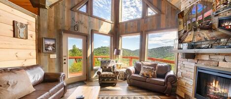 独立别墅, 多张床, 热水浴缸, 山景 (High Point Ridge) | 起居区