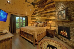 Huis, Meerdere bedden, bubbelbad, uitzicht op zwembad (Adventure Lodge) | 4 slaapkamers, individueel gedecoreerd, individueel gemeubileerd