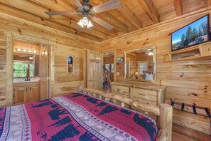 Room, Multiple Beds, Hot Tub, Mountain View (A Smoky Mountain Hide-A-Way)