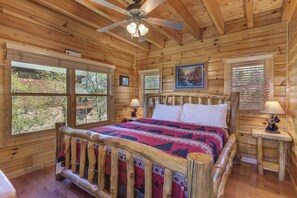 Room, Multiple Beds, Hot Tub, Mountain View (A Smoky Mountain Hide-A-Way)