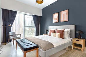 1 bedroom, iron/ironing board, WiFi, bed sheets - Blueground | DIFC, shared pool, nr Central Park (Dubai)