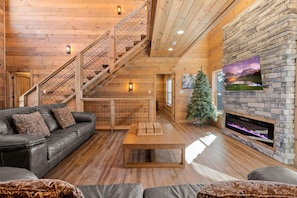 House, Multiple Beds, Balcony, Garden View (The Phoenix) | Living area