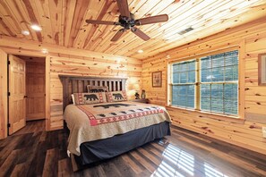 4 bedrooms, individually decorated, individually furnished, bed sheets - Smoky Cove Dream (Sevierville)