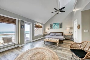 Townhome, Multiple Beds (Green Reef #6- Beachfront Bliss) | 4 bedrooms