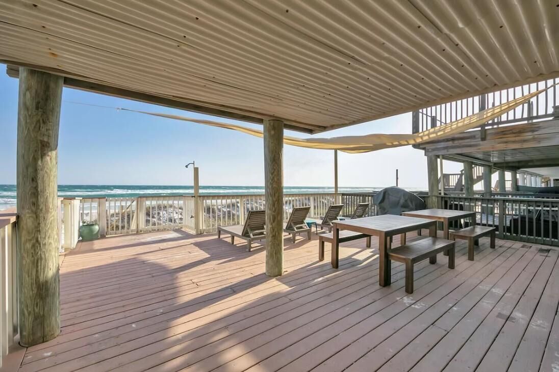 Stadtwohnung, Mehrere Betten (Green Reef #6- Beachfront Bliss) | Speisen im Freien