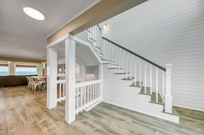 Townhome, Multiple Beds (Green Reef #6- Beachfront Bliss) | Interior