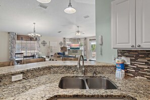 House, Multiple Beds (Cone's Cove) | Interior