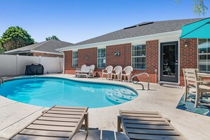 House, Multiple Beds (Cone's Cove) | Pool | Outdoor pool, a heated pool