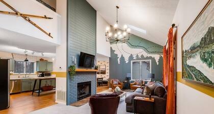 Massanutten Mountain Retreat: Hot Tub, Game Room & Yard