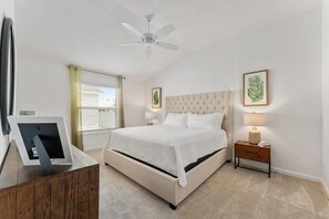 3 bedrooms, iron/ironing board, internet, bed sheets - The Palm Tree Pad - 3/2 Home (The Villages)