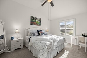 Iron/ironing board, internet, bed sheets