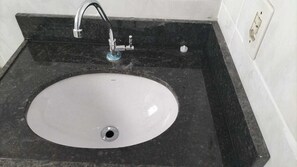 Håndklæder, Sæbe, Toiletpapir
