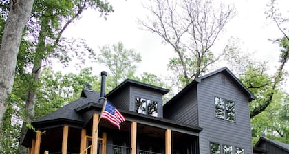 "Bobcat" Cabin is a newly built, elevated rustic home on Lake D'arbonne!