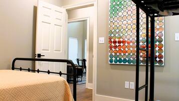 2 makuuhuonetta, Wi-Fi, vuodevaatteet