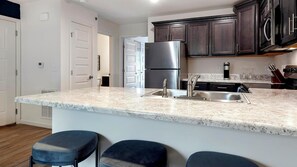 Fridge, microwave, oven, stovetop - Landing | Beautiful 1BD, Pool, Clubhouse (Lyman)