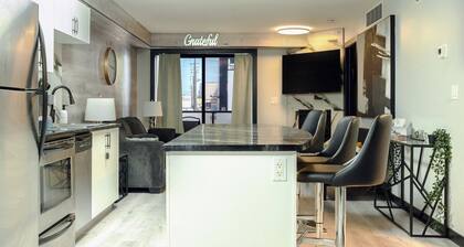 Cozy 2BR Apartment Near Rogers Place | Secure Parking | Walk to Ice District