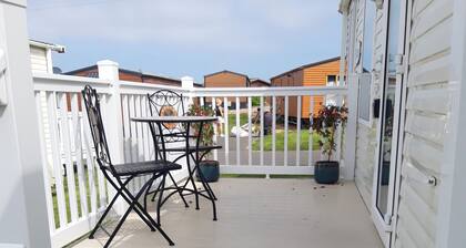 Tranquil 3B Lodge - Dogs, Parking, Self Check-in