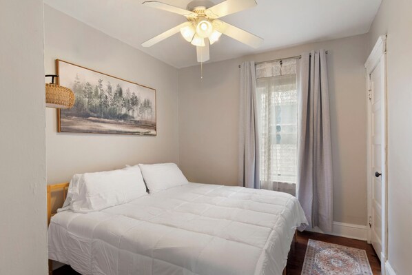 2 bedrooms, WiFi, bed sheets