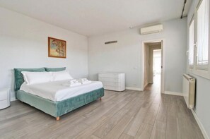 1 camera, ferro/asse da stiro, Wi-Fi gratuito, lenzuola
