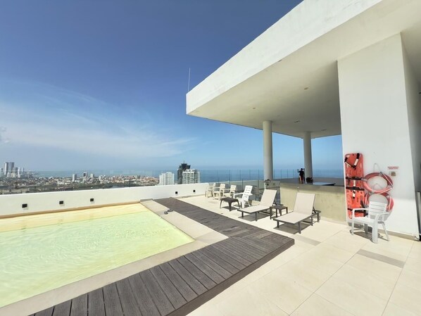 Alberca al aire libre 