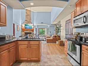 Micro-ondes, four, plaque de cuisson, lave-vaisselle