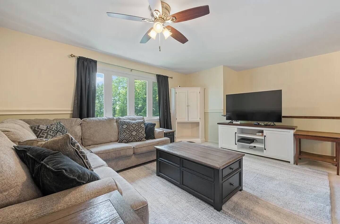 Charming 2-bedroom House With Wifi, Ac In Lovely Waterbury/beautiful Backyard - 워터베리
