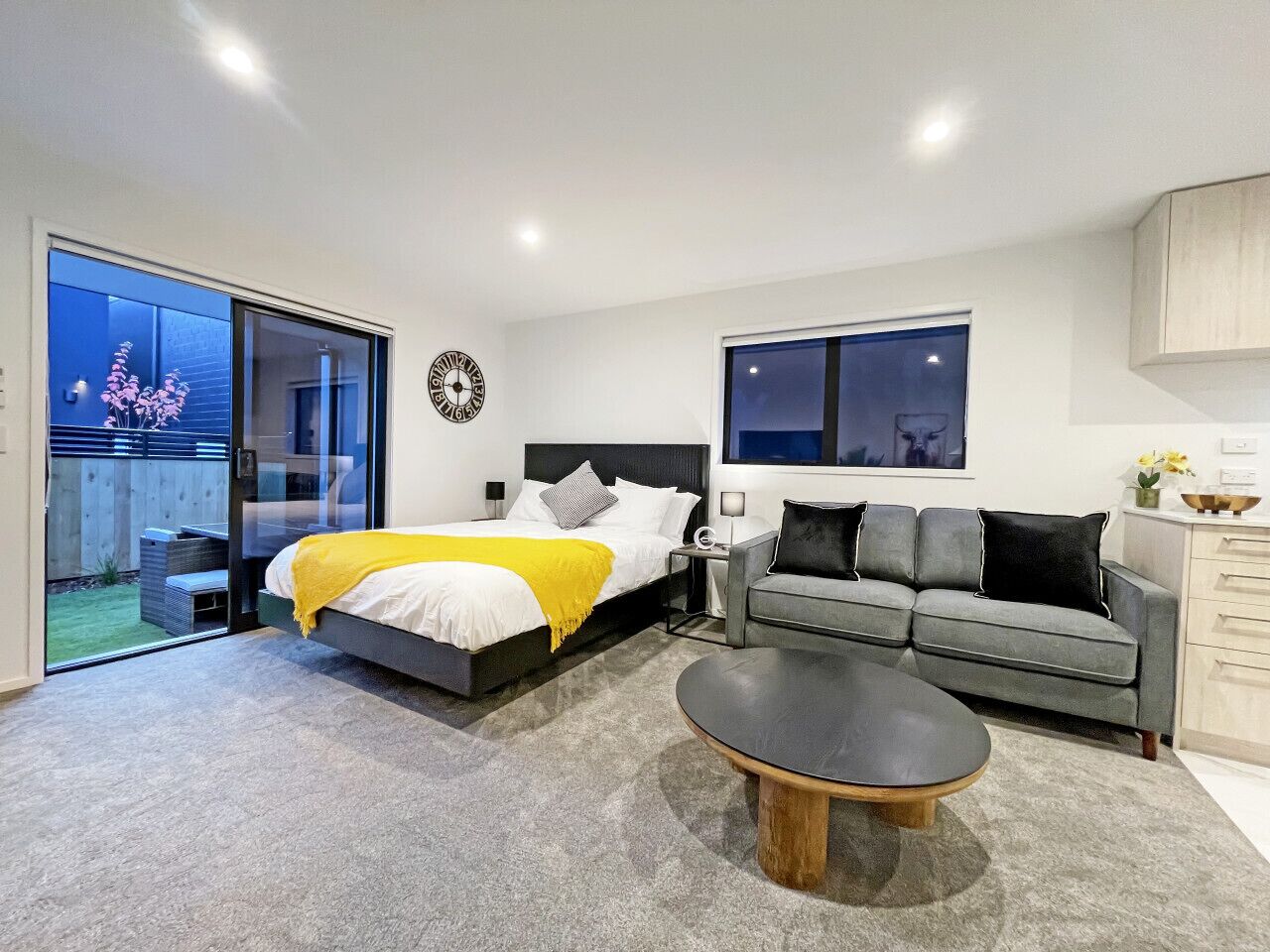 Iron/ironing board, travel cot, WiFi, bed sheets