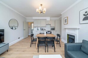 Interior - Fitzrovia flats by Joivy (London)