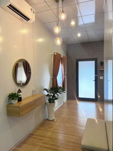 Entire Private Modern Thatch 1-bedroom cottage in Bến Tre with WiFi, AC,Bikes