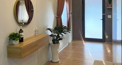 Entire Private Modern Thatch 1-bedroom cottage in Báșżn Tre with WiFi, AC,Bikes