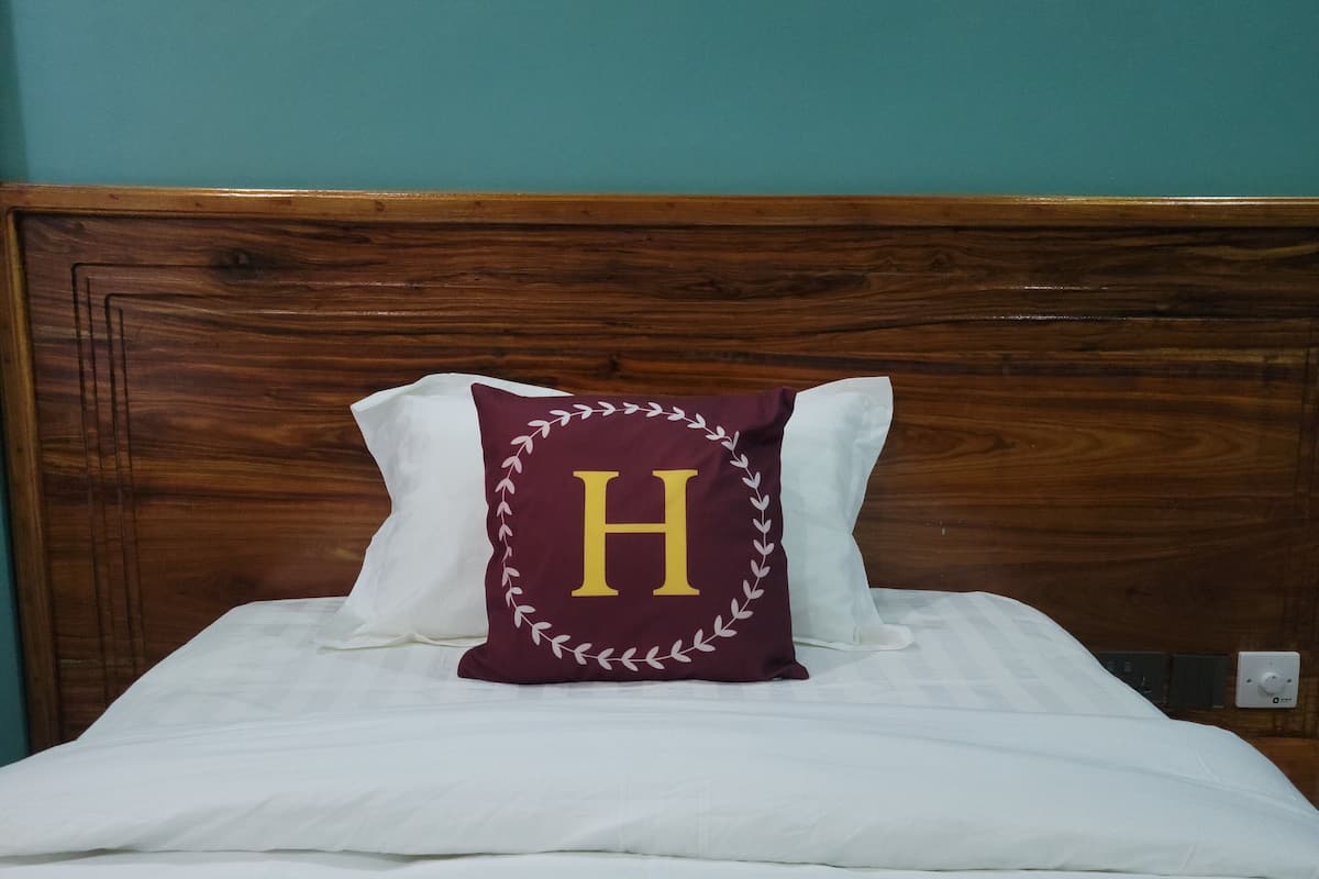 Single Room, Courtyard View | Desk, laptop workspace, free WiFi