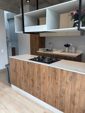 Microwave, oven