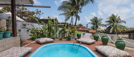 Outdoor pool, pool loungers